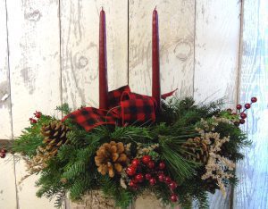 A wreath with two candles