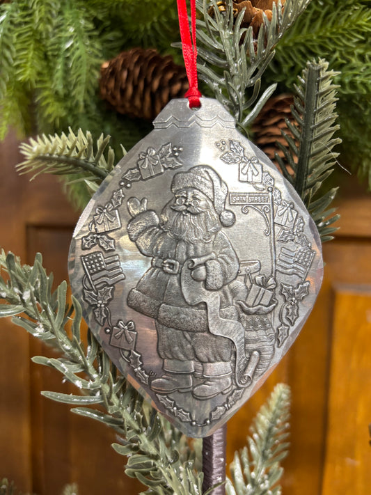 WA USA Santa of the World